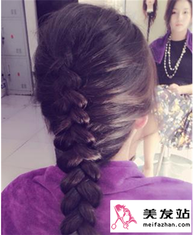 编发发型瞬间蜕变 长发女生的最佳选择