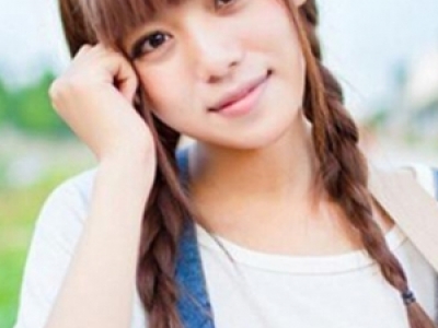 麻花辫子小姑娘 气质清纯最甜美