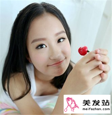 清新直发造型推荐 时尚感十足