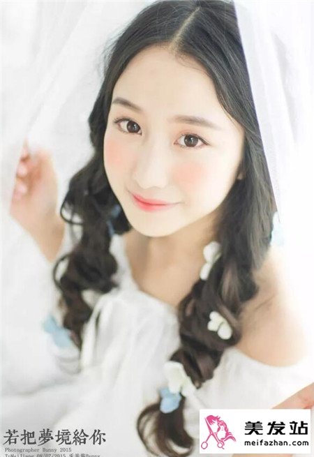 圆脸女生扎发教程