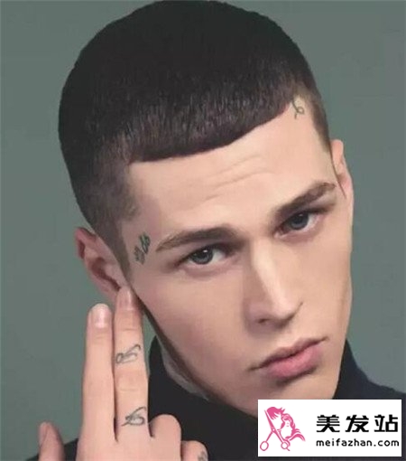 2018潮流男士发型