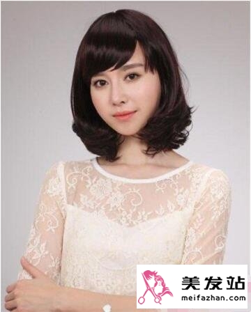 35岁女性蛋卷头发型