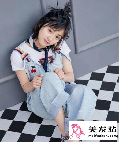 沈月半扎公主头