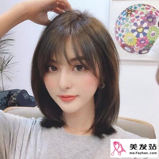 清新风格内扣短发