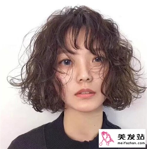 时尚短发造型