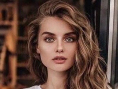 方脸适合什么卷发 让脸型看去变柔和的女生卷发