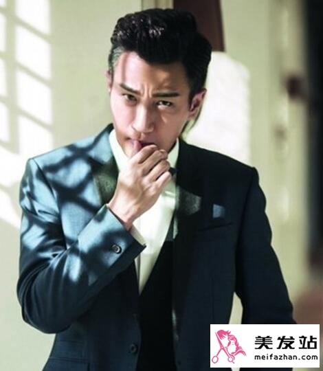 男生显成熟发型