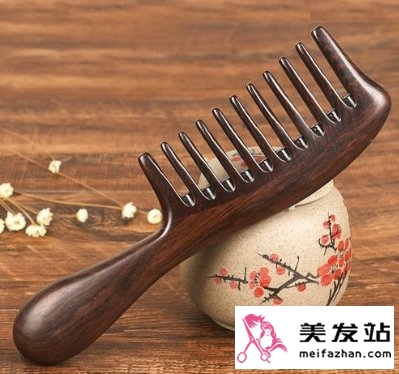 木梳使用技巧
