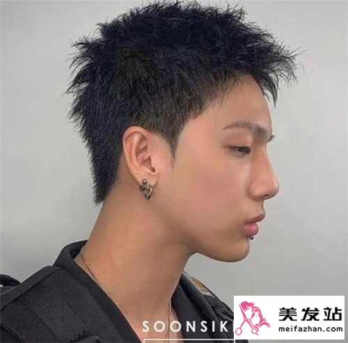 钢夹烫清爽发型