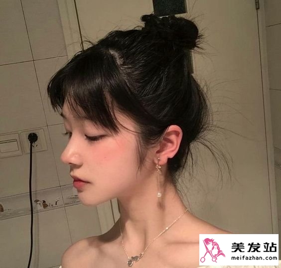 小苹果头发型