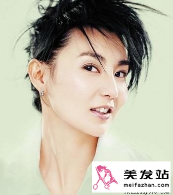 发型与耳饰的完美搭配