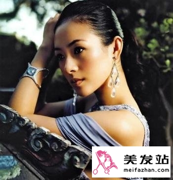 发型与耳饰的完美搭配