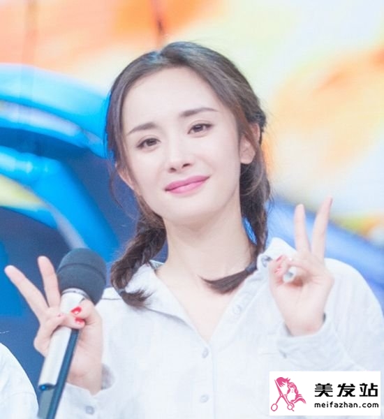 新年发型不重样?明星人气LOOK学起来! 怎么弄头发好看