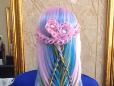 粉蓝色头发怎么编好看 玫瑰花+鱼骨辫+鱼