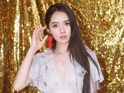 直发不及腰也很美 清纯文艺女神直发