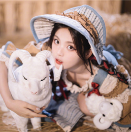 杨超越生日农场造型 甜美清新元气十足