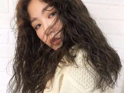 羊毛卷可以梳头发吗?宽齿梳打理羊毛卷是最佳