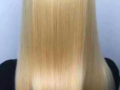 漂发的度数怎么看?拿色板参考或根据经验判断