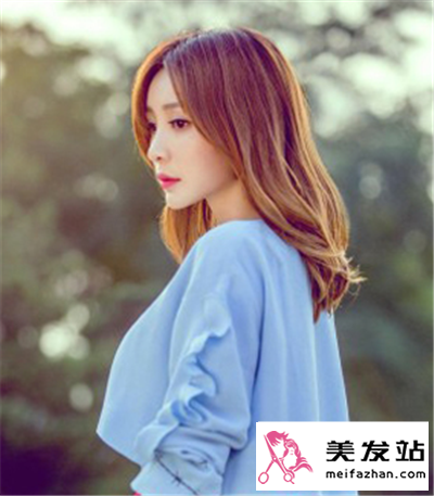 唯美卷发发型精选  灵动百变又修颜