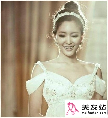 2013浪漫新娘发型设计  演绎浪漫婚礼