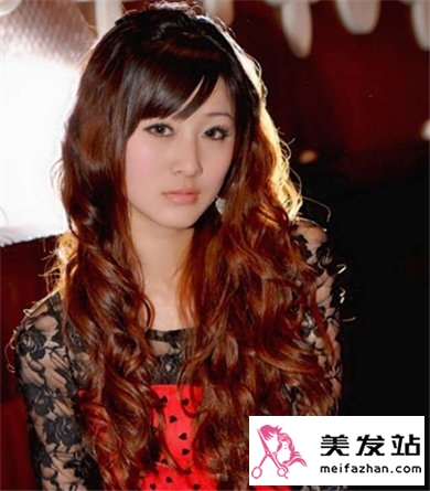 2014中长发女生流行烫发  时尚优雅烫发发型图片