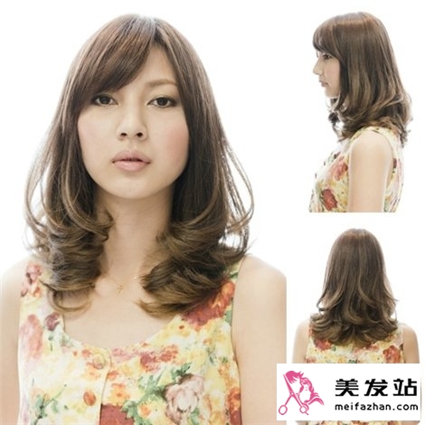 2014长发女生浪漫瘦脸烫发发型 时尚烫发轻松瘦脸