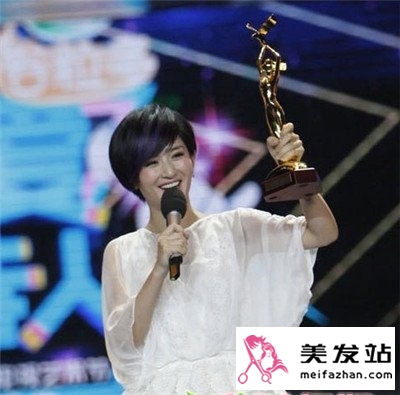 盘点谢娜短发发型设计 夏季清新短发修颜显时尚