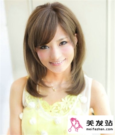 中长发女生梨花头烫发发型 甜美梨花头最修颜时尚