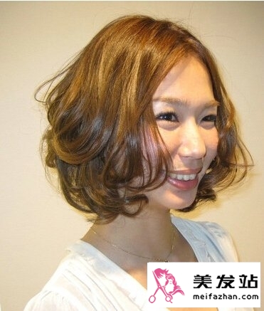 简约时尚上班族发型设计 打造职场女王气场