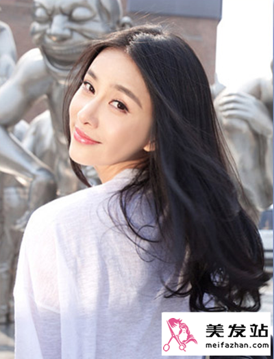 女星时尚长发造型 引领你走上时尚潮流