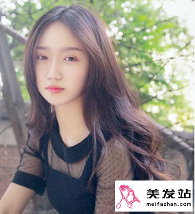 六款美美的发型设计帮你打造出漂亮的小V脸