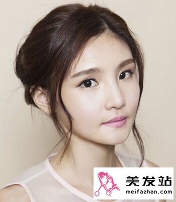 韩式最新扎发发型 时尚气质秒杀你的眼球