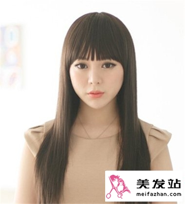 清爽唯美韩式直发发型 直发女生时尚发型设计