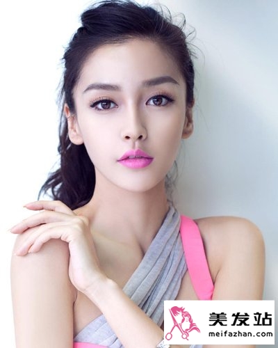 杨颖时尚长发发型图片 甜美百变造型变女神