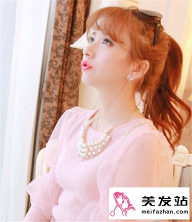 校园女生扎什么马尾造型好看 时尚清新女生校园扎发发型