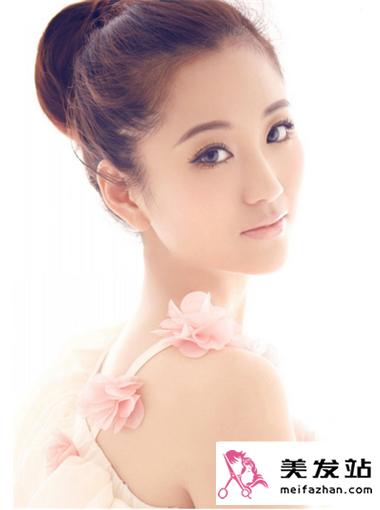 清新美女长发发型 尽显女生自然魅力