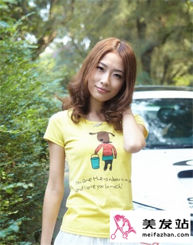 女生齐肩发型怎么打理 可爱时尚齐肩发型显俏丽