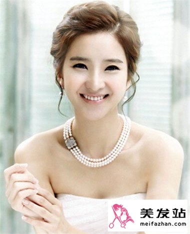 唯美韩式长发新娘发型 打造最幸福美新娘