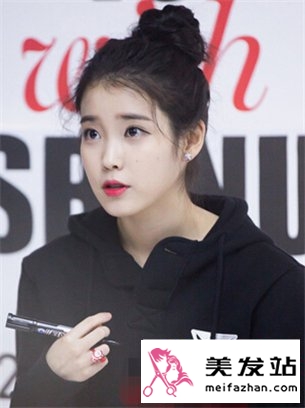 流行可爱韩式花苞头扎发 展小女生清新可爱气质