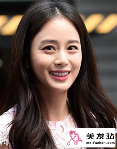 气质长发美女 百变性感妩媚