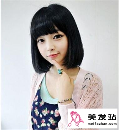 吸睛短发波波头 塑造甜美可爱风