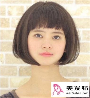 吸睛短发波波头 塑造甜美可爱风