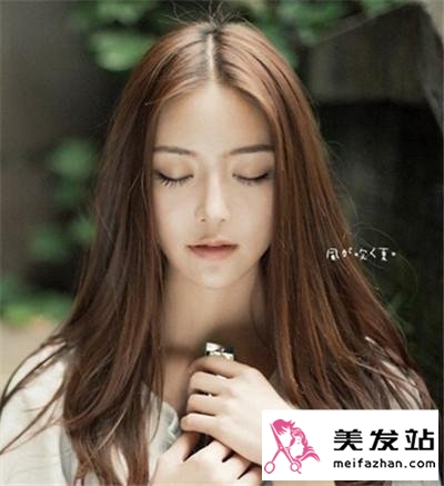 清纯甜美长发女生 打造纯情小美人