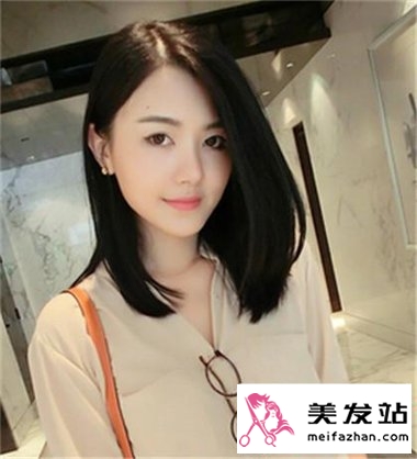 魅力中长发美女 怎么靓丽怎么来