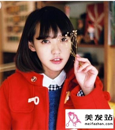 发量多美眉发型推荐 修颜又显气质范儿