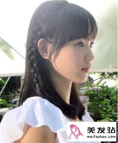 简单麻花辫发型 打造可爱知性淑女