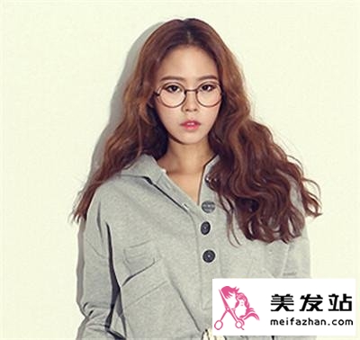 定义属于自己的美长发 俏丽时尚最吸睛