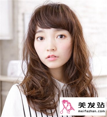 2015日本女生流行烫发发型 空气感日系烫发甜美修颜