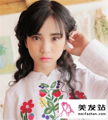 初春女生必备发型 凸显清新的淑女气质