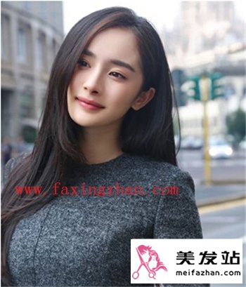 女生清新离子烫直发发型 打造韩式小清新直发美女